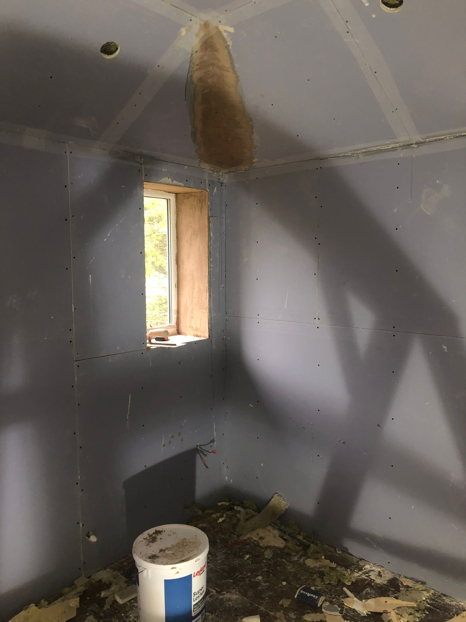 6-Bed-in-Bansted-fully-Renovation-16